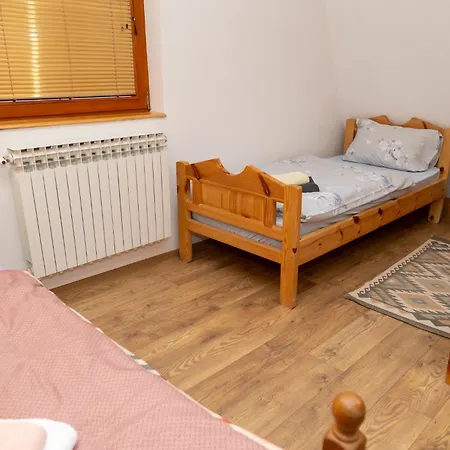 Planinska Kuca Jelena Сasa de vacaciones